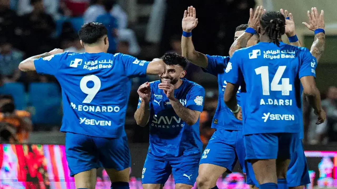 متى تنطلق مباراة الهلال والفيحاء وأين يمكن مشاهدتها؟